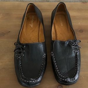 Naturalizer leather loafers